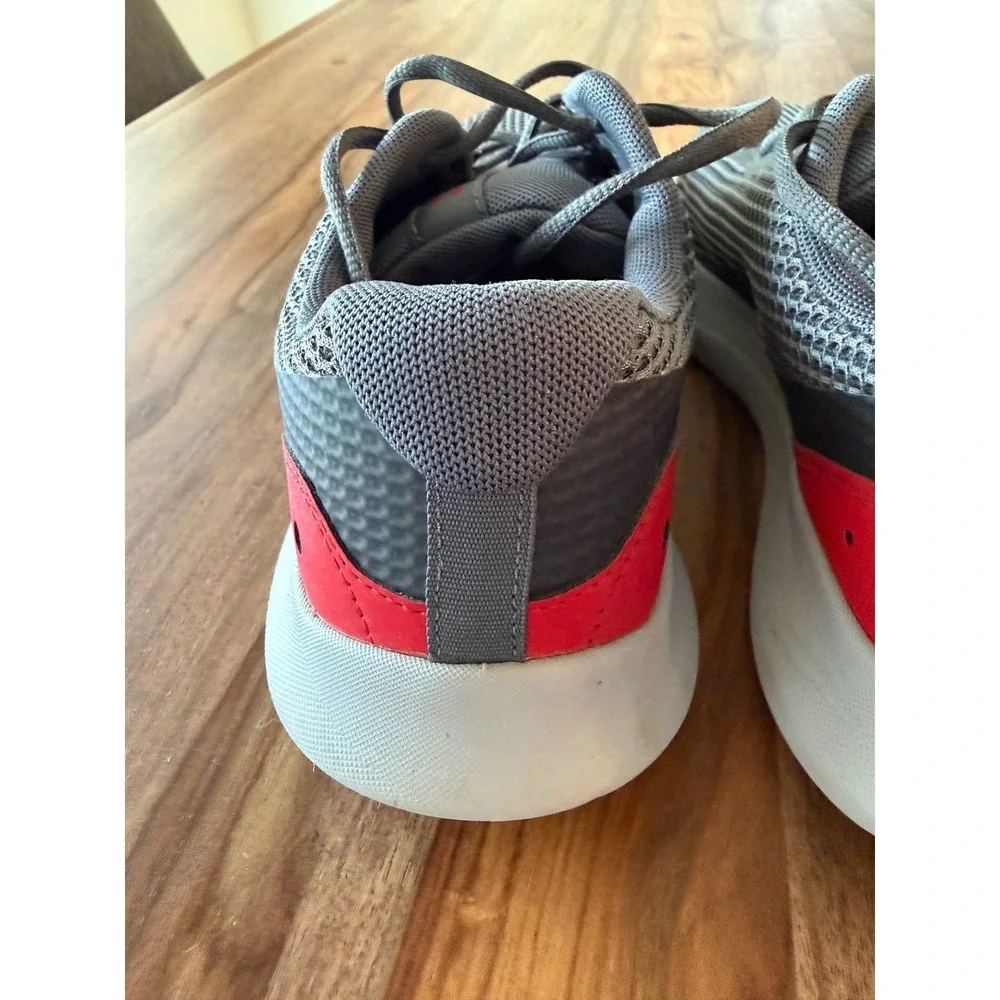 Under‎ Armour Surge 2 Mens Running Shoes Grey Red Sneakers 3024883 Size 11